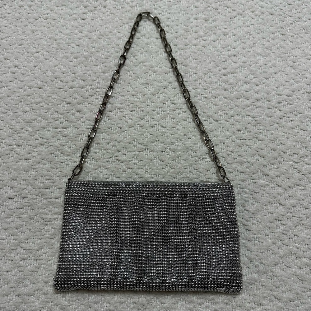 Vintage La Regale Silver Metallic Mesh Chain Purse